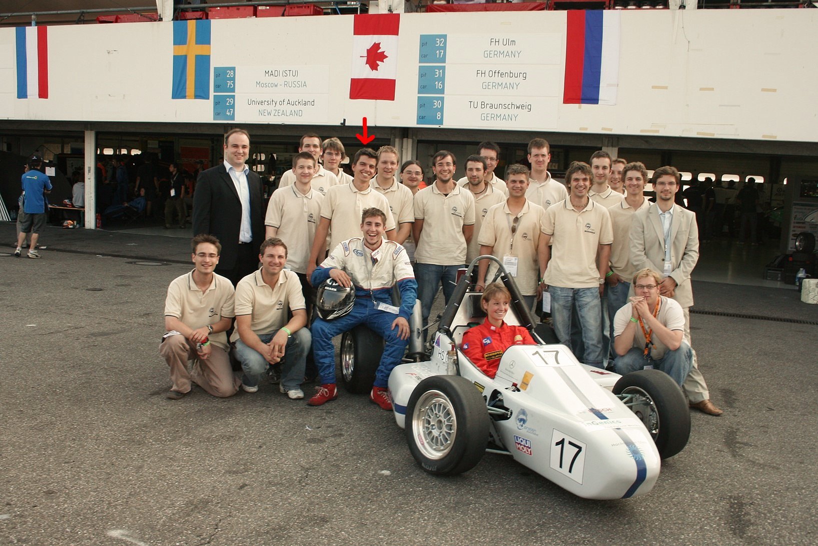 Einstein Motorsport e.V. with its first self-built Formula Student racing car at the Hockenheimring in 2006